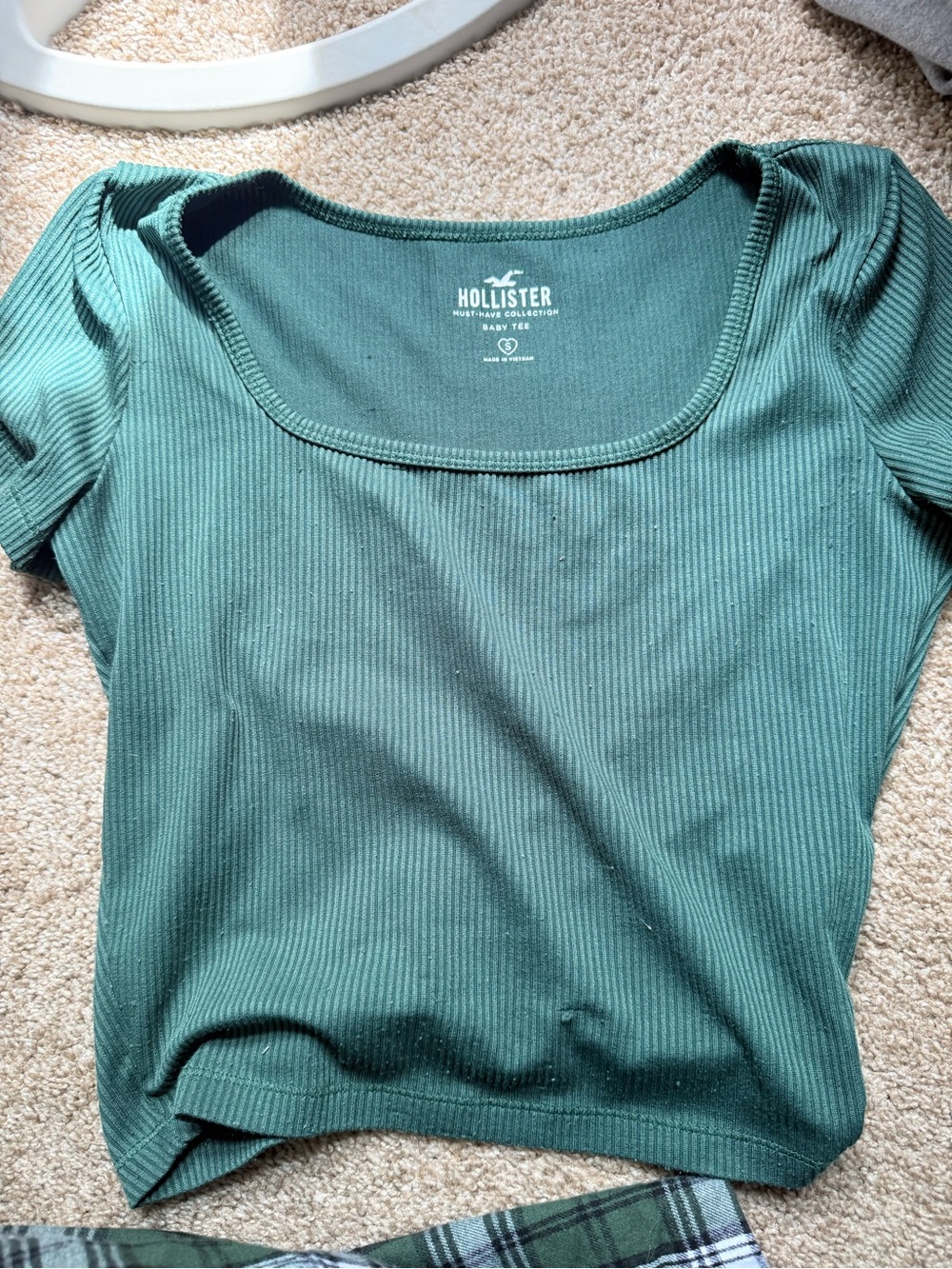 Hollister Women's Dark Green Ribbed Square-Neck Short Sleeve Top